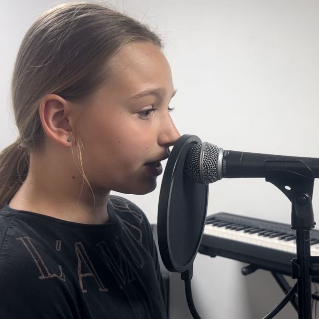 singing lessons Warrington